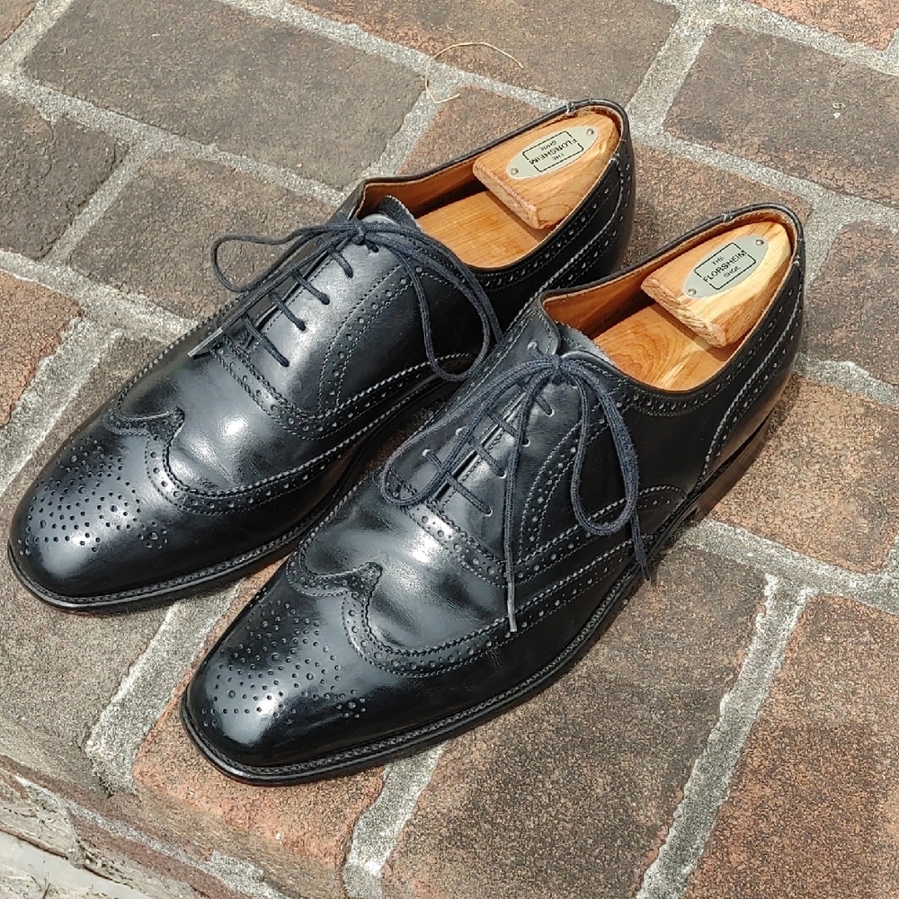 Black Alfred Sargent wingtips 10.5 D